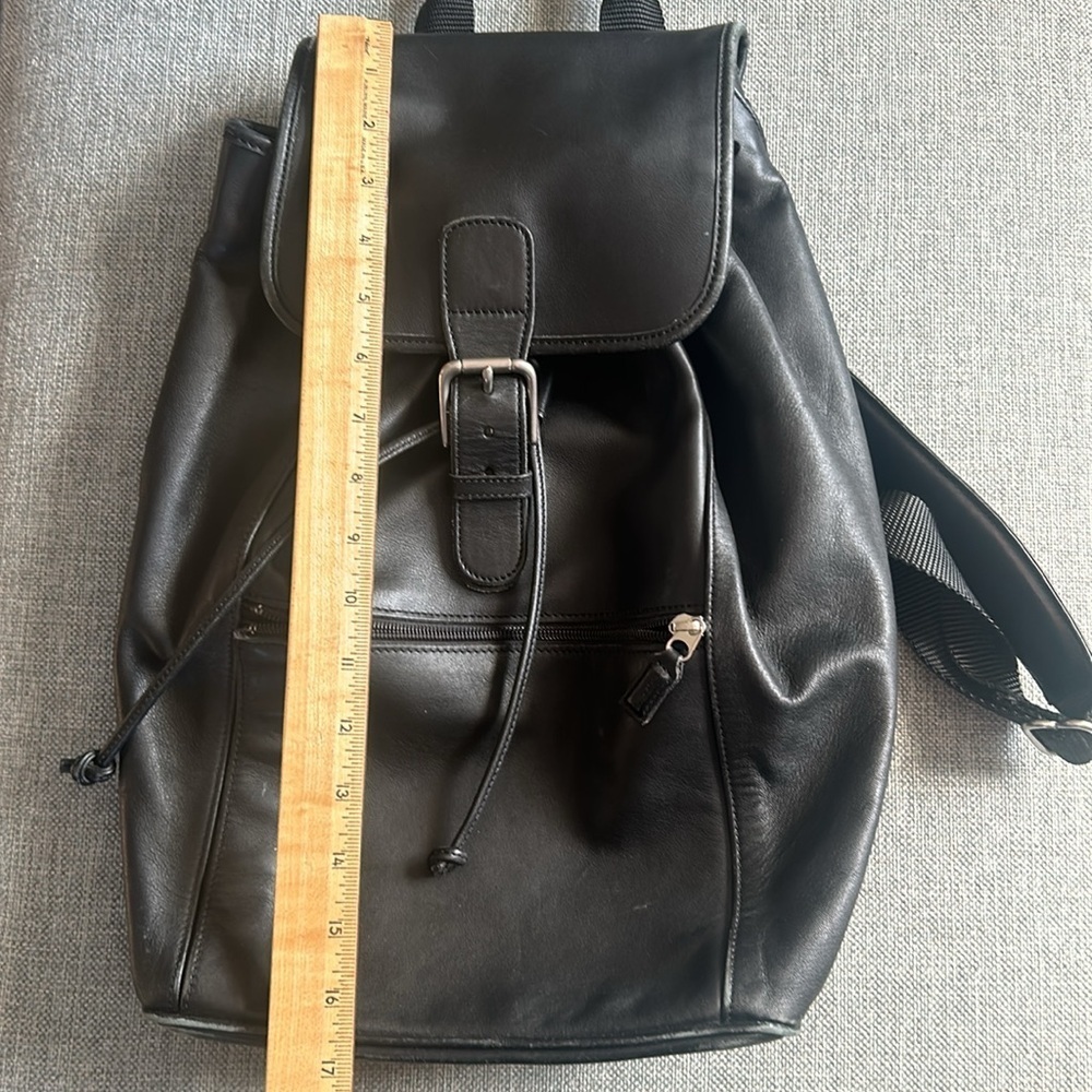 Vintage Coach 0529 Classic Black Leather Backpack - Picture 13 of 16